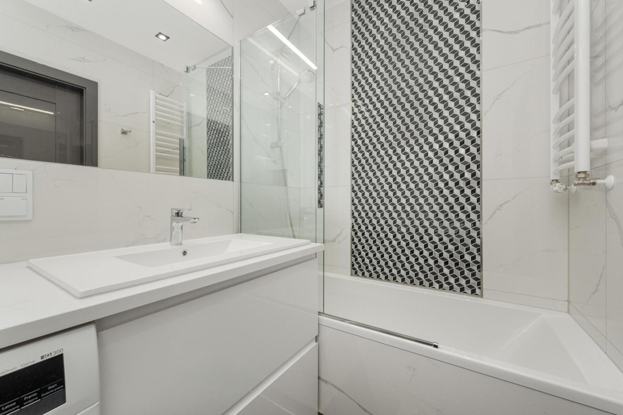 Luksusowy Apartament Z 3 Sypialniami, Klimatyzacja, Parkingiem I Biurkiem We Wroclawiu By Renters Prestige ภายนอก รูปภาพ