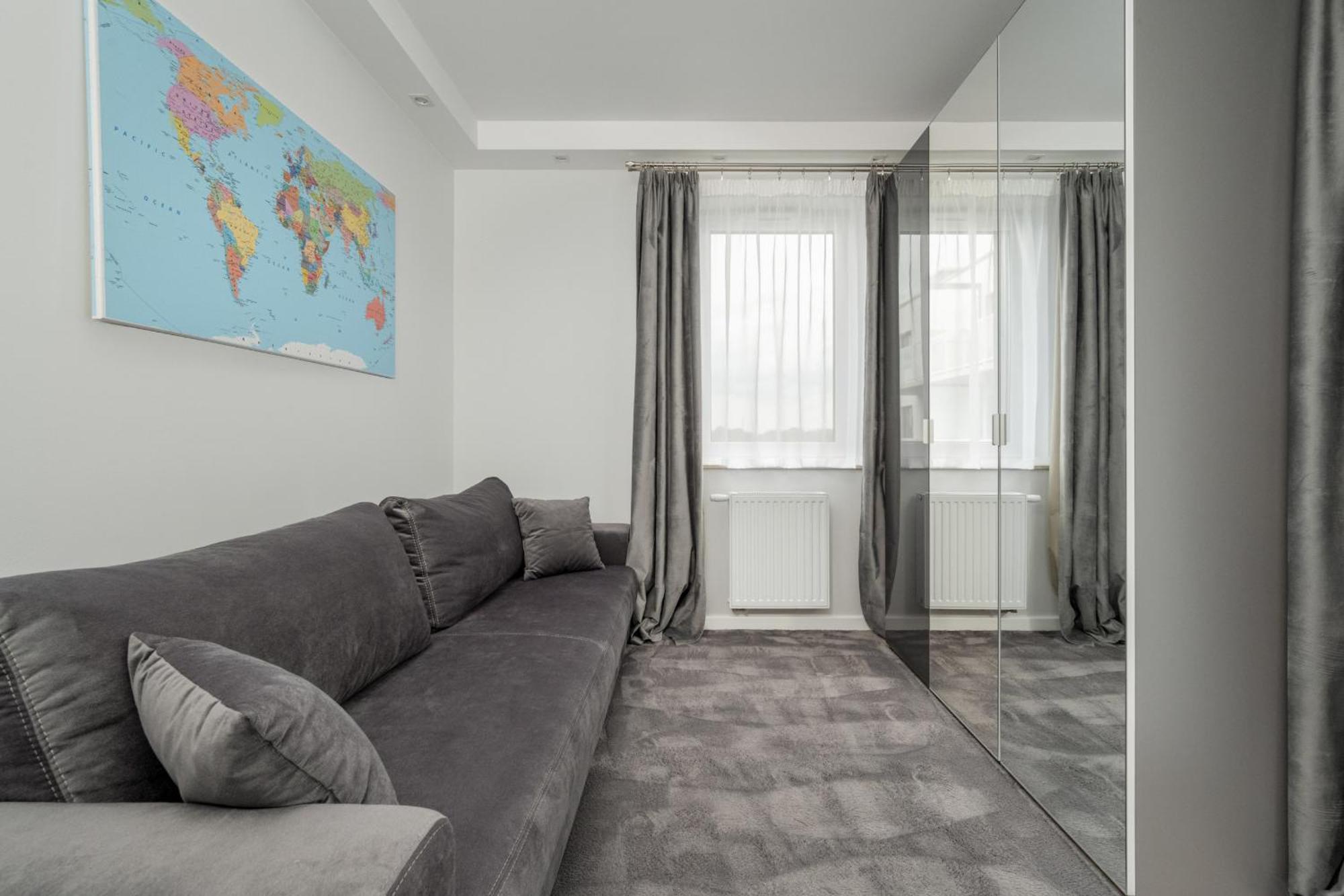Luksusowy Apartament Z 3 Sypialniami, Klimatyzacja, Parkingiem I Biurkiem We Wroclawiu By Renters Prestige ภายนอก รูปภาพ