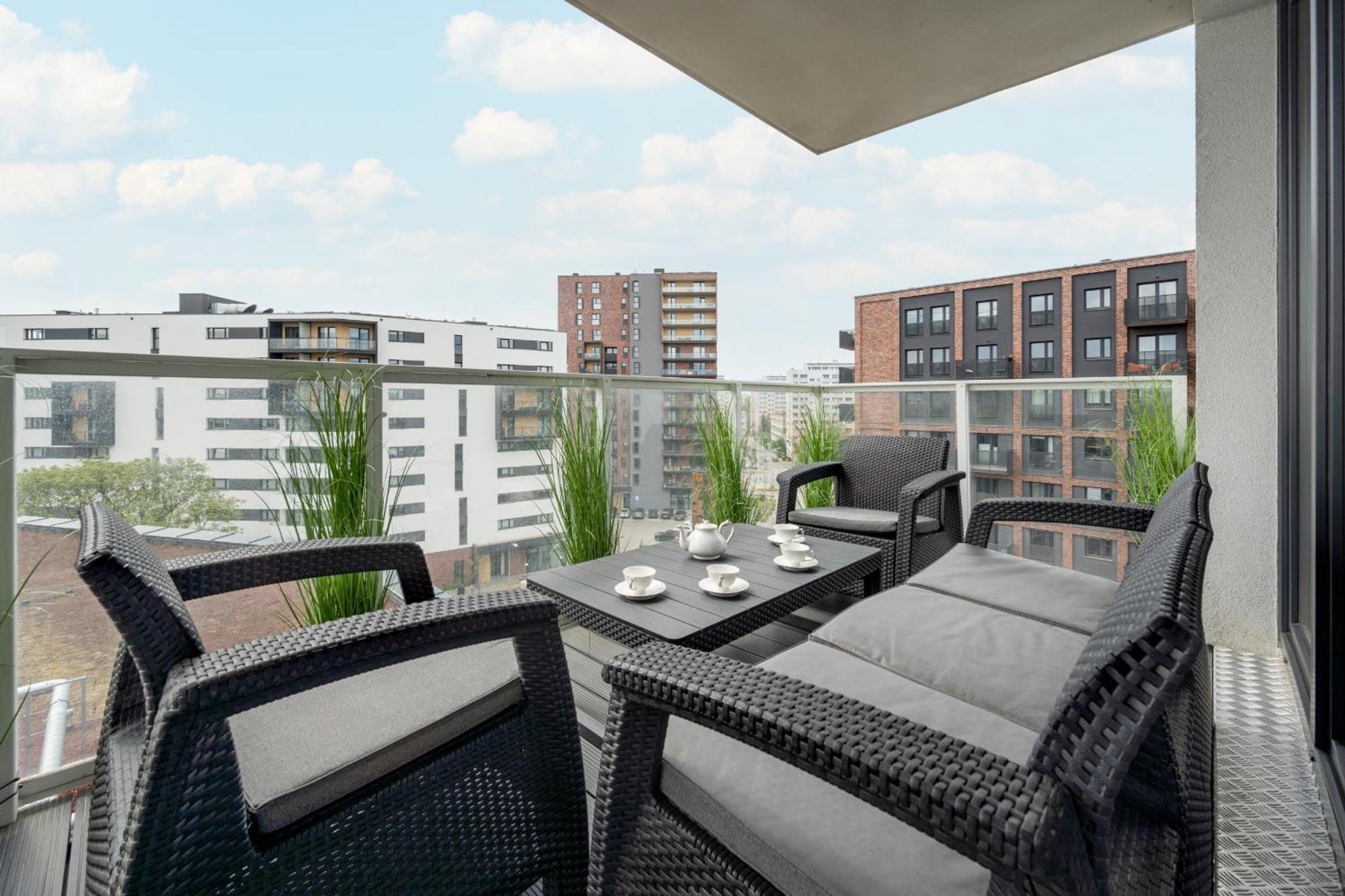 Luksusowy Apartament Z 3 Sypialniami, Klimatyzacja, Parkingiem I Biurkiem We Wroclawiu By Renters Prestige ภายนอก รูปภาพ